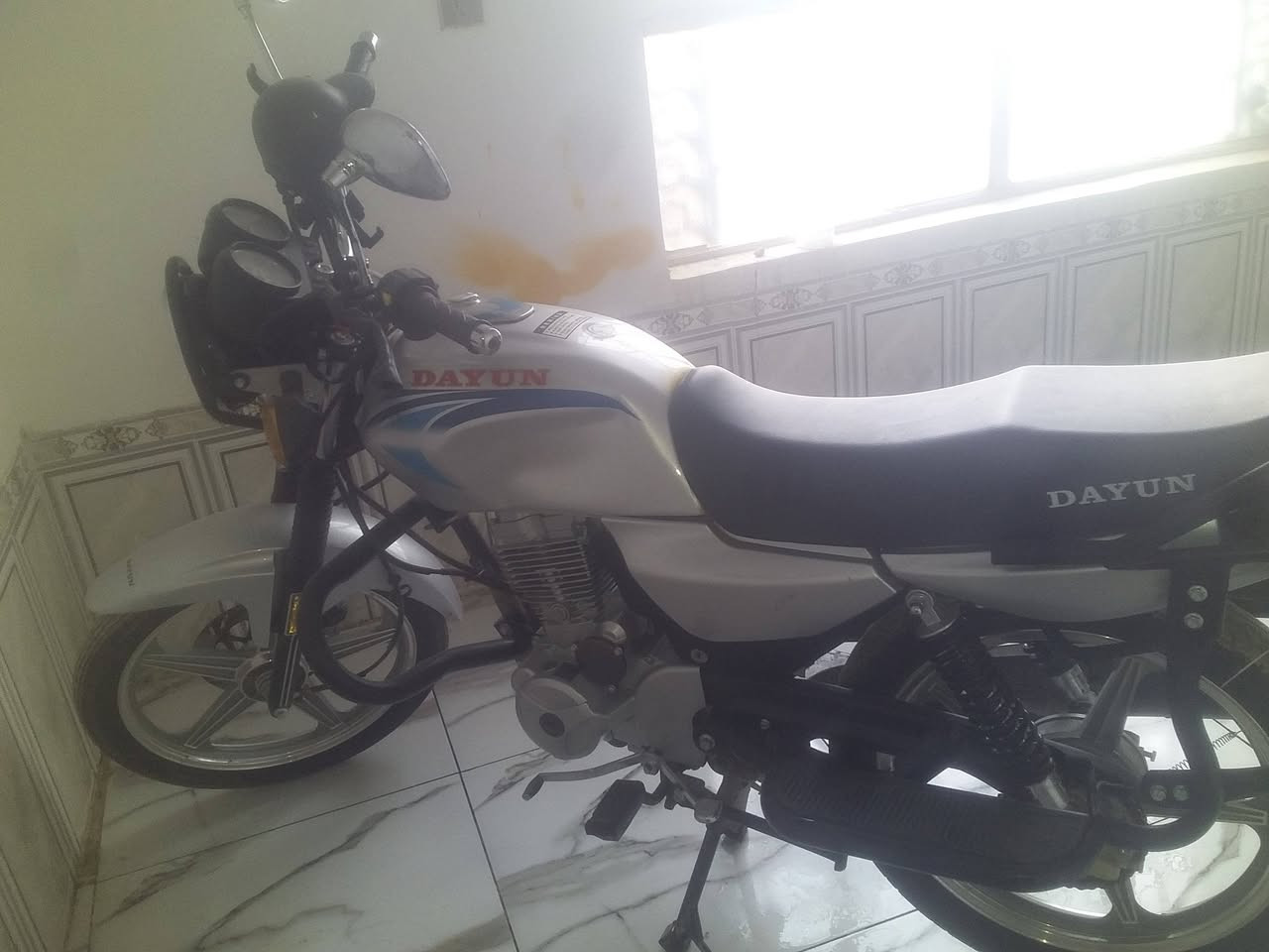 درجه بوكسر البيع وراق صوالي مدور درجه جديده الكش اليريده هاذه رقمي ***********
