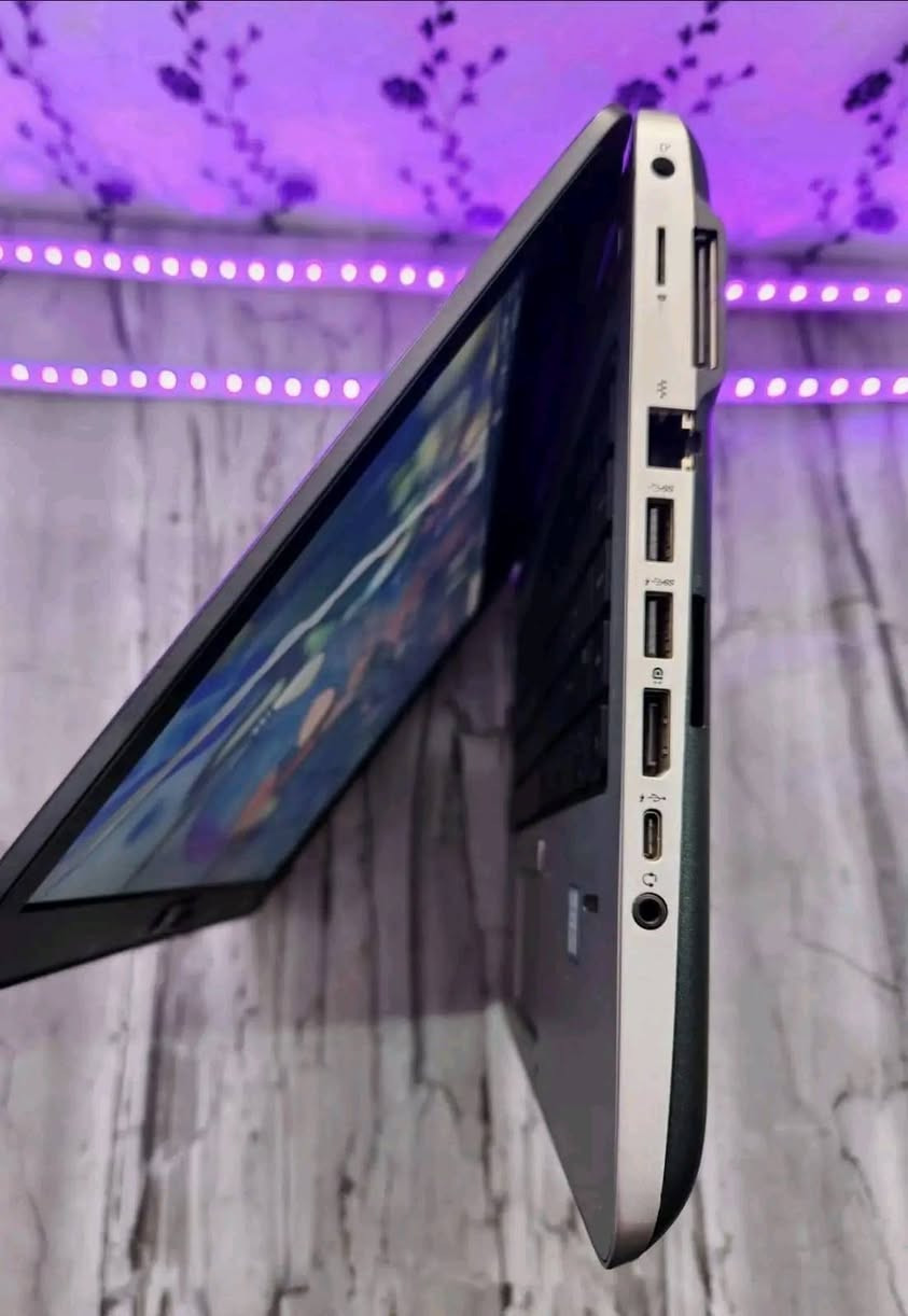 لابتوب اج بي core i7 الجيل السادس  
المعالج core i7 الجيل السادس
رام  8 كيكا DDR4
هارد 256 كيكا SSD
كرت الشاشه Intel Uhd 520حجم 4 كيكا
الشاشه حجم 14 انج ضد التوهج  
باتري ليثيوم 6 خلايا  شحن سريع 65 واط والباطرية ممتازة كامرة دقة hd
 منفذ تايب سي و رام وسيم كرت وباقي المنافذ   الحاسبه كلش نضيفه وحلوه
السعر 275 الف النجف, العراق


**إذا كنت صاحب هذا الإعلان وتريد حذفه لأي سبب، رجاءا أرسل رسالة إلى الدعم الفني**