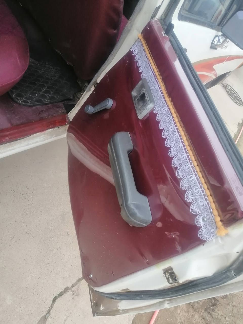 للبيع او مراوس 1992 رقم كركوك مشروع وطني  حار بارد محرك 3 واي 5 كير.صبغ مكانات ابيع حزام بدون خياسات  بيها طخه باب السكن. مكاني كركوك السعر 65 بيها مجال ***********
