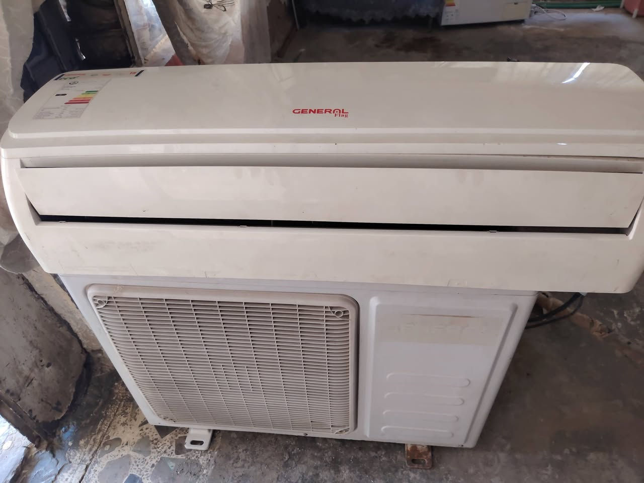 سلام عليكم سبلت جنرال 2 طن نضيف حيل سعر 275 عنوان بغداد الدوره ***********
