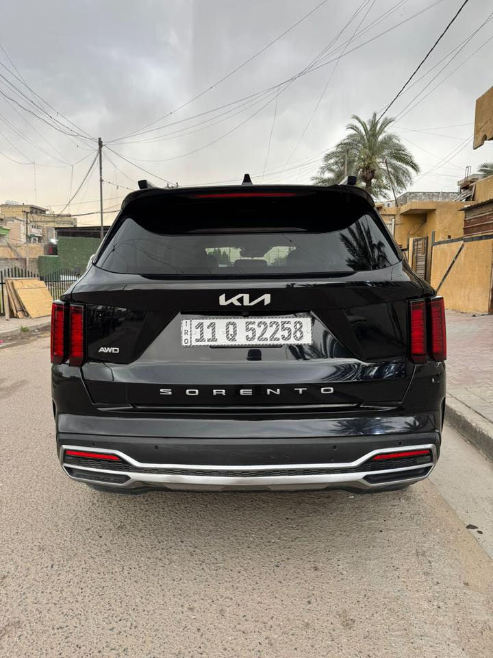 ‎السلام عليكم 
السعررر 🔥🔥
‎للبيع Kia Sorento X-Line وارد أمريكي 🇺🇸
‎المواصفات:�• محرك 2500 🚀�• بانوراما ✨�• حساسات أمامية وخلفية ✨�• رادارات جانبية + أمامي + خلفي ✨�• توقف ذاتي ✨�• تحديد مسار ✨�• سياقة ذاتية ✨�• بصمة دخول ذكي على الأبواب ✨�• كشنات كهرباء مع تدفئة ✨�• أربع أنظمة قيادة ✨�• تحكم بالستيرن ✨�• تبريد قطعتين ✨�• سايد بريك بصمة ✨�• أبل كاربلي ✨�• شاحن وايرلس ✨�• لايت زنون 3 عدسات LED ✨�• ويلات حجم 20 ✨�• جام أوتو كامل ✨�• بك لايت LED ✨�• كامرة خلفية ✨�• فور ويل ✨
‎داخل أبيض�تشغيل عن بعد�ماشية 54 ألف فقط�بدون حادث — فقط دعاميات صبغ�السعر�باسمي وتحويل مباشر
📞 ***********
