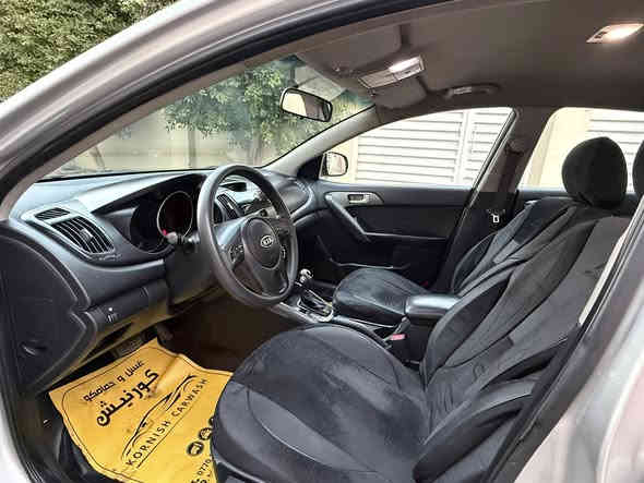 سيارة كيا سيراتو خليجي 2011 
شرط كير محرك صدر امامي خلفي جاهزها اربعه تايرات جددت تحويل او وكاله حاظر بيها قطعتين ونص صبغ اثر شخوط بدون تبديل وبدون ضرر سعر 103
***********
