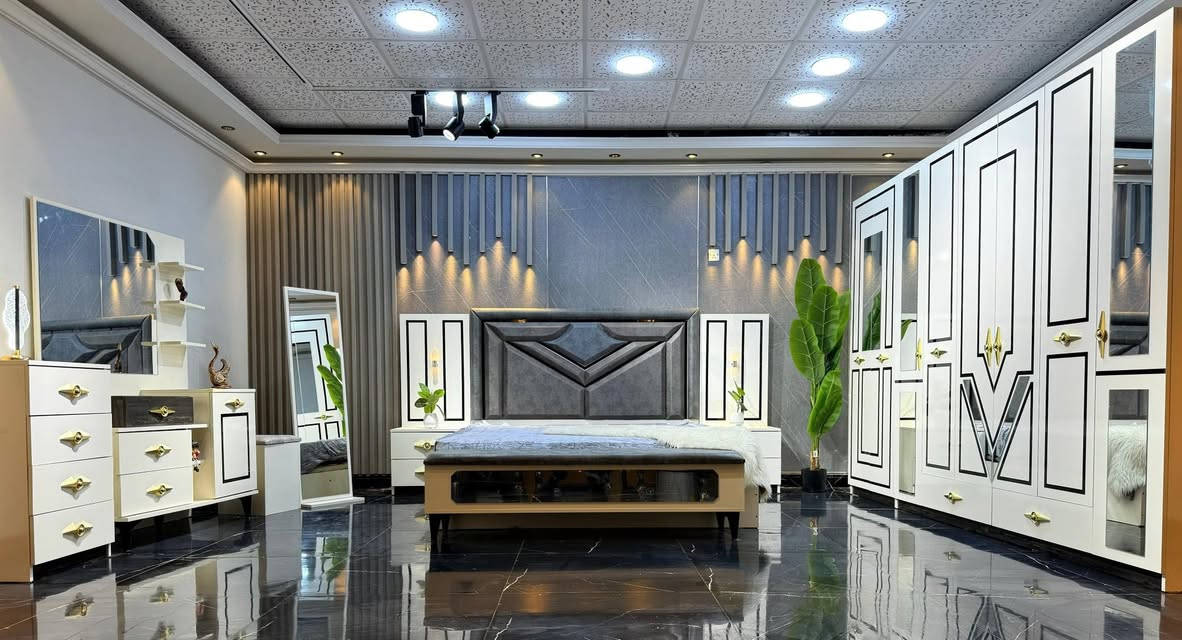 عرض تخفيض اسعار لمده محدوده 
غرف نوم تركي 10 قطع كنتور 8ابواب طول الكنتور 3 متر و 20 سم 
الارتفاع مترين و 20 سم 
ضهر بلوك 8ملم برغي وجوي حديد 
الجربايه مخزن جكات 
الشازلون مخزن 
السعر مليون و ٤٠٠ الف فقط 🔥🔥 
للحجز والاستفسار راسلونا وات ساب 
 ***********
  البصره 
 نقل وشد داخل مركز البصره مجاني توجد خدمه توصيل للاقضيه والنواحي والمحافظات الجنوبيه بأسعار مناسبة ملاحظه ما تدفع اي مبلغ قبل لا تنشد وتكمل ابيتك عليكم بس تنزيل الكراتين من السياره لداخل البيت
