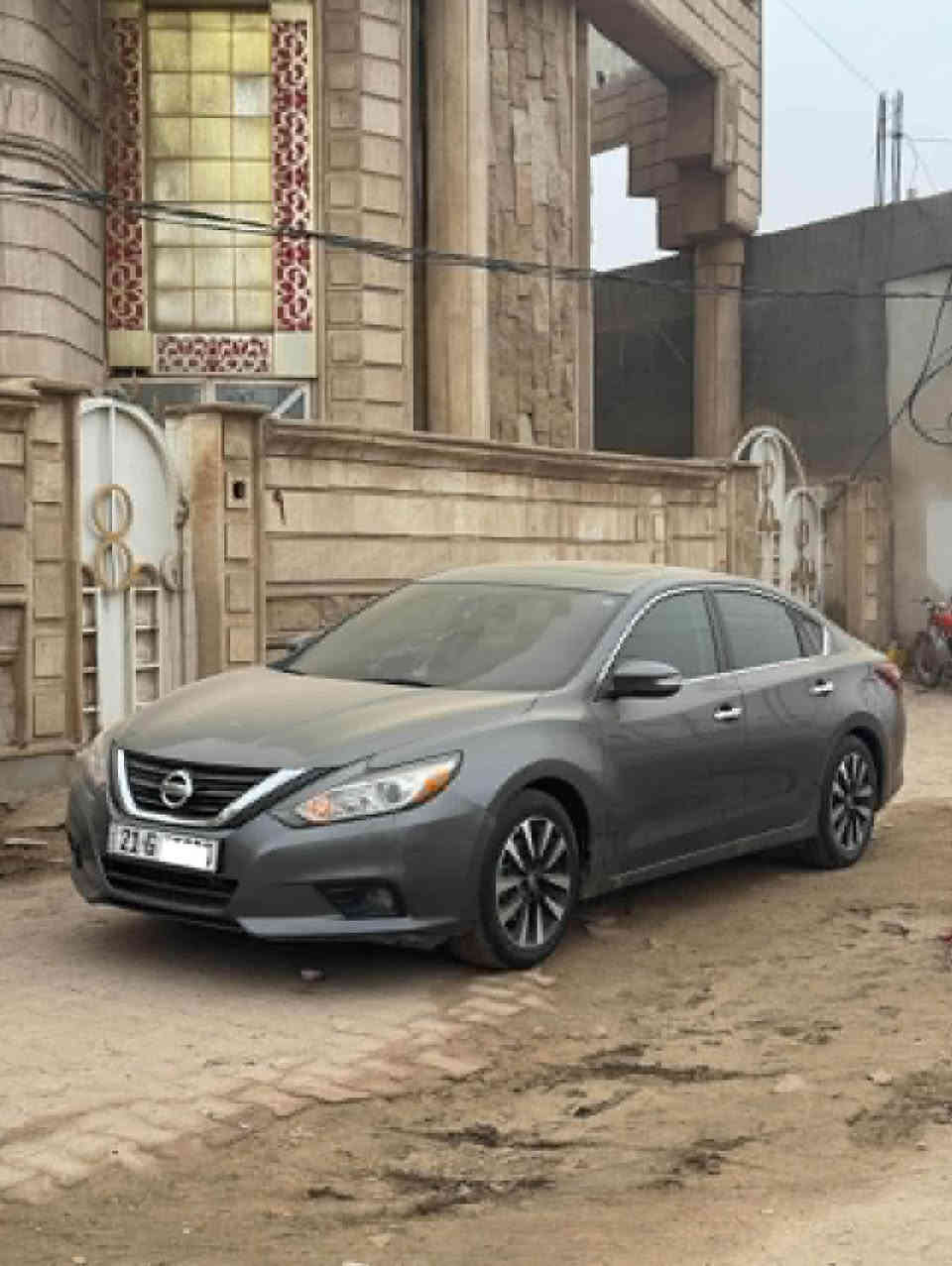 لام عليكم
لرغابة والجناية لنسيان التيما 2018
سيارة فول مواصفات كلشي بيها
( فتحه - تدفئة كشنات - تدفئة ستيرن - رادات امامي جانبي - شاشة كبيرة - كامرة خلفية - كشافات ضباب - لايت زنون - مثبت سرعه - بصمة ابواب - كاربلي - تبريد قطعتين - قيادة ذاتية ) 
سيارة وارد كندي مكفولة كفاله عامة كلين تايتل 
سوناره موضح بصور شخط بسيط في باب العبري 
و3 رصعات لونها ( نفطي ) ماشية (71ميل) محرك 4 سلندر (2.5)
رقم سليمانية مميز ب اسمي السيارة تحويل ثاني يوم
حدادية وادامة مكينه وتايرات لبارحه سويتلها كلش نضيفة 
سيارة وحلوه وماكو اختها بالعراق ولا بنضافتها 
الي ياخذها ما يصرف دينار واحد عليها
فول مواصفات اعلى شي بالتيما 
ورجاء الي مايعرف بالتيما لا يتصل ولمو شراي 
لا يتصل سعرها (157) وبي مجال قليل كلش
مكانها الديوانية المركز 
مراوس اراوس بكافة السيارات لارقام الشمالية
‭0778 081 7699‬ ديوانية, القادسية
