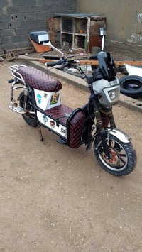 دراجه جبلي للبيع سعر 400وبيه مجال للشراي بطاريات يقرن 10 كلهن عل فحص و...