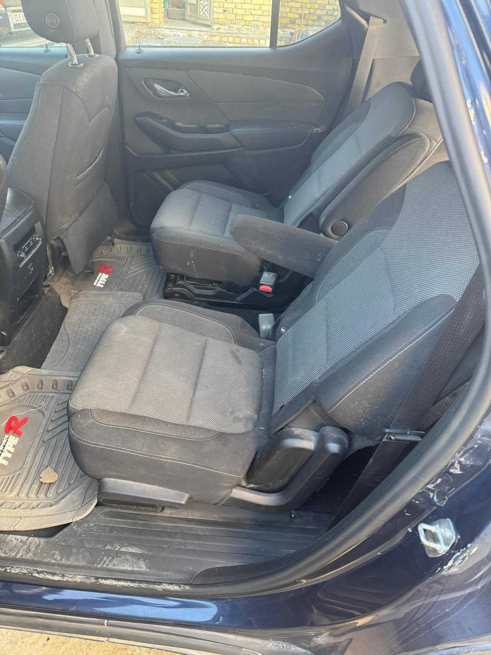 السلام  عليكم  ..  ترافوس  موديل ٢٣ لون نيلي ..  مواصفات سيارة: ٧ راكب بصمة جنطة شفط ،قاصة داخل الدشبول ، كراسي سبورت ، عداد ٤٤ مايل ،رقم بغداد بأسمي تحويل نفس اليوم ، رقم مميز . السعر 255 وبيه مجال تحياتي


**إذا كنت صاحب هذا الإعلان وتريد حذفه لأي سبب، رجاءا أرسل رسالة إلى الدعم الفني**