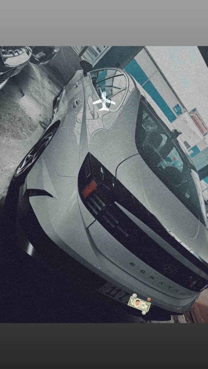 السلام عليكم 
سوناته مديل 24 وارد امريكي

 حادثها باب خلفي فقط  
محرك 2500  فول مواصفات السعر197$

بغداد العامريه   
***********
*********** بغداد, العراق
