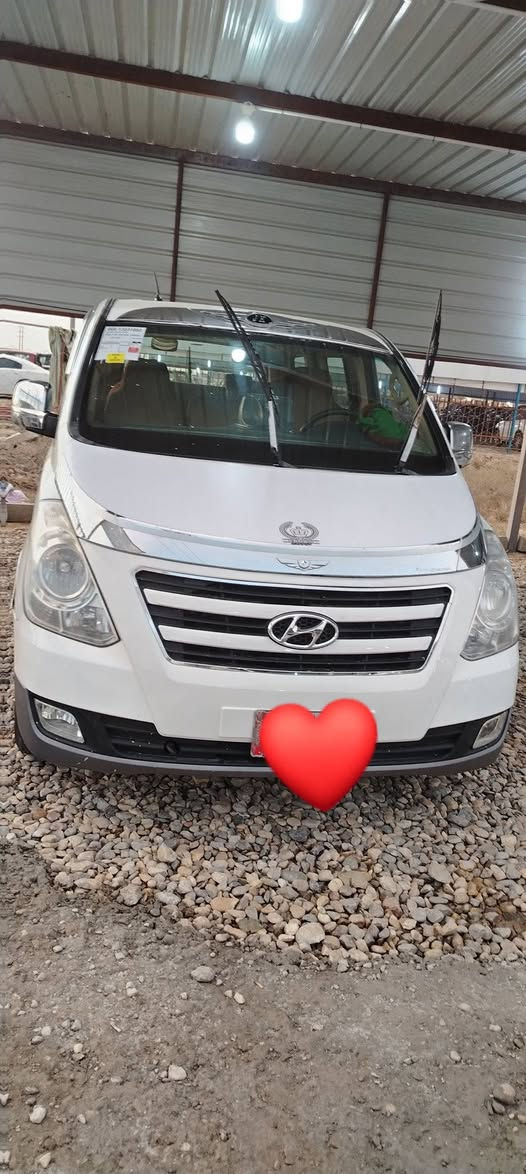 السلام عليكم ورحمة الله وبركاته سياره البيع موديل 2012. مفتوح .      سياره جديده مكفوله كفاله عامه لا صبع لا تبديل شرط سياره برغي ما ناقصها تحويل ثاني بيها بارد لاستفسار *********** او اسيا *********** وبيك خير وتدلل ابو حيدر
