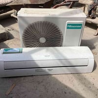 سبّلت ، Hisense ، 2 طن  ،نضيف ، استخدام بسيط جدا ، مع كامل الملحقات   ...