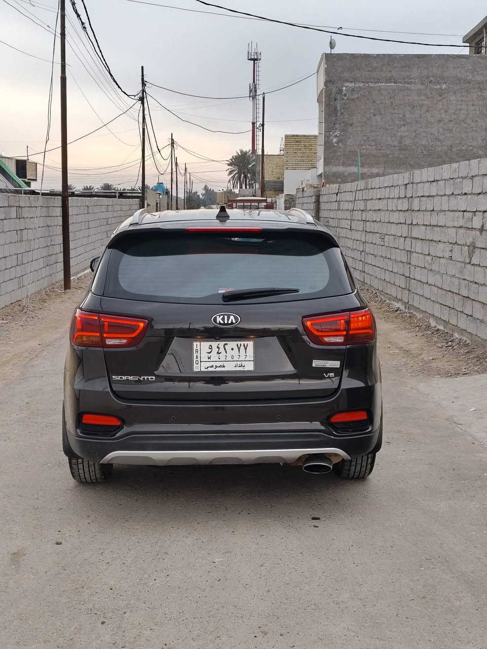 سورنتو موديل 20رقم بغداد شرط تحويل شركة دوليه كشنين كهرباء صندوك كهرباء بردات خلفيه مكينه 6سلندر حساسات أمامي أمامي خلفي لفكيشن قماره حديد ماشيه ١٢١ مكفولة من صبغ وتبديل بيها شبر بارد بالباب خلف صدر 
مكينه كير صدر تبريد تخم تاير على وضع شركه 
العنوان بغداد. الدوره شارع 60 قرب مطعم علوش 
السعر مطلوب ٢٣٥ بيها مجال قليل 
***********
