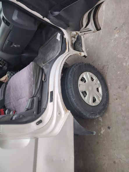 اسلام عليكم  خوان كيه بنكو  2700 رقم صلاح الدين السياره
كفاله  عامه كير و مكينه  وشاصي  شرط  مكاني كركوك
السره المفقودين رقم (***********) ملاحضه  
المحجر مو وياه  صبخ مكو
