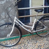 بايسكل بناتي ابيض عكرب 2015 نضيف فول البريكات مامي خلفي شغال العكرب شغ...