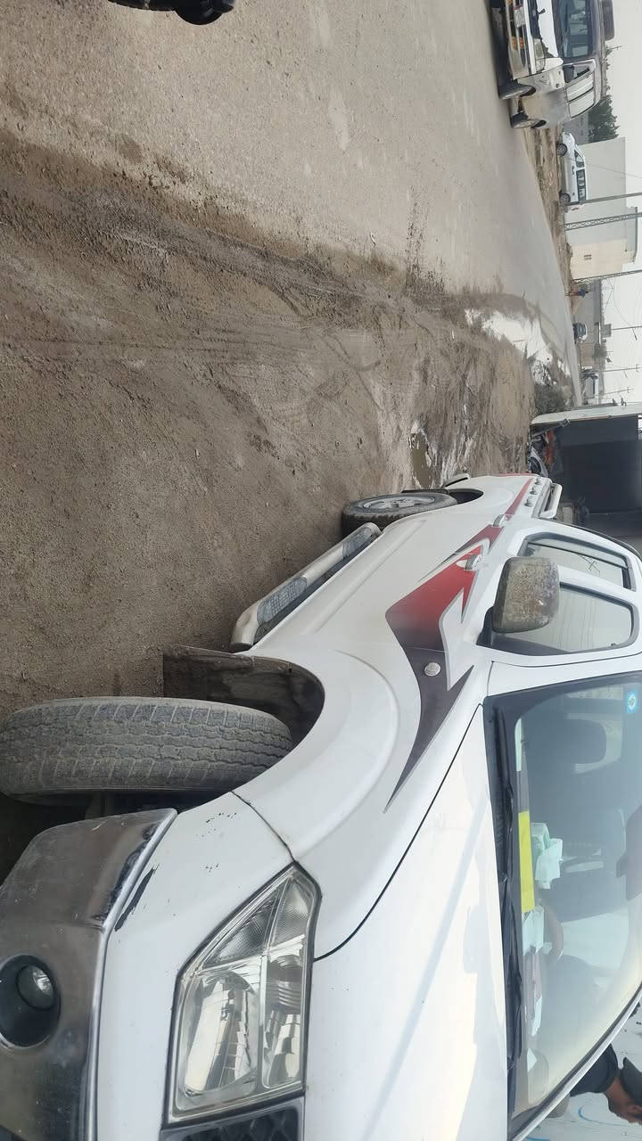 سلام عليكم بيكم نيفاره مديل 2009 رقم نكليزي سياره مكفوله محرك بلاد سياره جاهزه السعر 90 وبيهه مجال مكان سياره بصره ابي الخصيب ستفسار اتصل ***********
