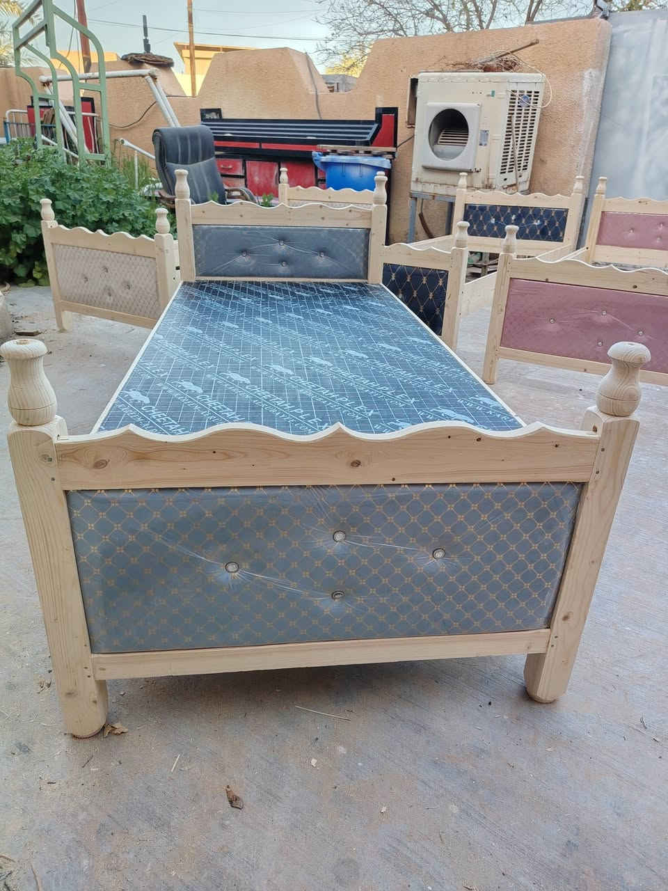 مسواك جديد

يتوفر جمله ومفرد 
وجبه جديده من جرابي خشب عراقيه 
جربايه عاليه 
عرض الجربايه 85 
خشب جديد ونضيف بلوك اسود جديد
سير جانبي عريض 15 سم
تتوفر ب 2 أشكال وألوان كثيره 
دوشمه + جرخه (شكل عادي)
الدوشمه تتوفر 7 الوان 
جرابي تنشد براغي +غره
كل جربايه بيه 6 سير تقويه

العنوان عنه نهاية شارع الحضره مقابل الحديقه

يتوفر جمله - مفرد

رقم الهاتف      ***********

يتوفر توصيل حصيبه - العبيدي - راوه - عنه - الريحانه - حديثه
