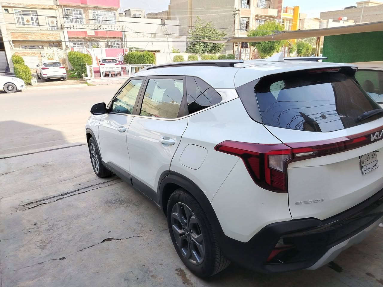 السلام عليكم لبيع كيه سليتوز موديل ٢٤ وار امريكي محرك ٢٠٠٠ دوش تشغيل عن بعد              بدون رقم ماشيه ٢٠ الف كم مكان السيارة بغداد البنوك راح انزل صور الحادث ويه المنشور الاتصال على الرقم *********** غير متواجد على الفيس فقط واتساب أو الاتصال على الرقم
