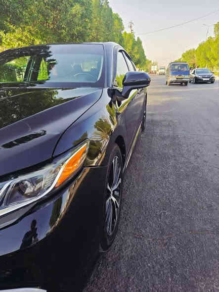 السلام عليكم
للبيع كامري ٢٠١٩ وارد امريكي كلين  لون اسود موصفات se المعروفة  رقم بغداد ماشية ٤٧ السيارة جديدة السعر (١٩٦) ورقة بيهة مجال بسيط مكاني بغداد حي العامل هذا رقمي للتواصل ***********
