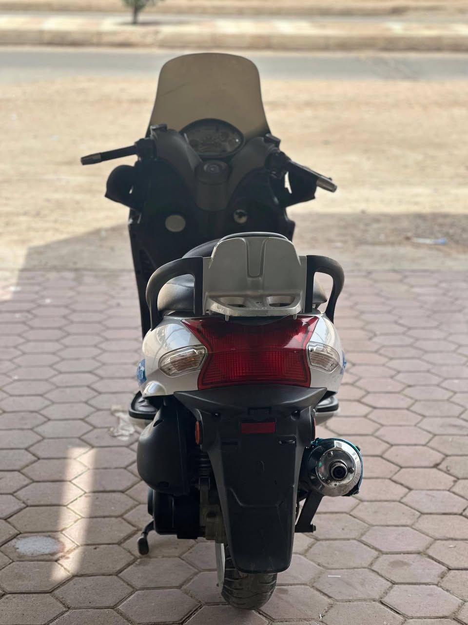 سلام عليكم
دراجه كايمكو للبيع 
محرك دراجه ربع 250cc دراجه مكفوله من محرك من كشر شرط الفحص وين متريد دراجه كاعده وحلوه نشاط دراجه ماشاء الله عليه السعر 13 ونص وبيهه مجال للشراي التواصل  ***********
