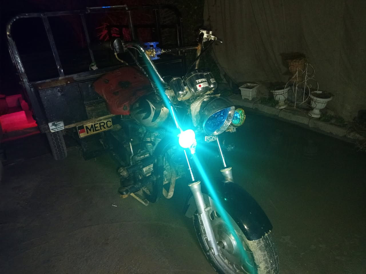 سلام عليكم ستوته    كلك كلك موديل.  2018 مكينه كير اكسل مكفولات 2023 تايرات نضيفه شاصي مكفول ركبه مكفوله كهرباايات شغاله السعر 650 اوبيه مجال مكاني دوانيه شاميه ***********
