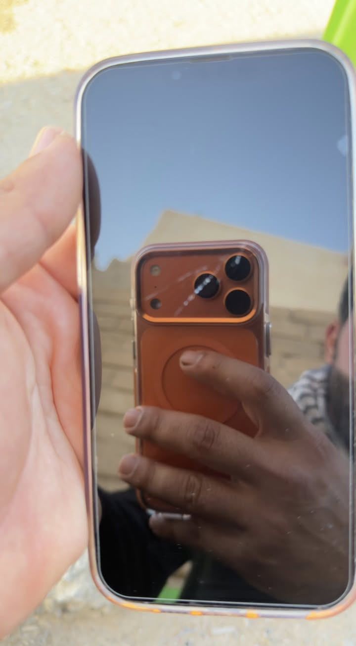 السلام عليكم
ايفون 13 برو ماكس مبايل نضيف كلش 
ذاكره 256 
بطاريه 90 معلايه 97 امانت الله كلش زين بلشحن
لونه مميز 
بيع فقط 475 
المبايل بيه خطوط بلشاشه مماثره عليه ابدا  
 تفاصيل اكثر ***********
