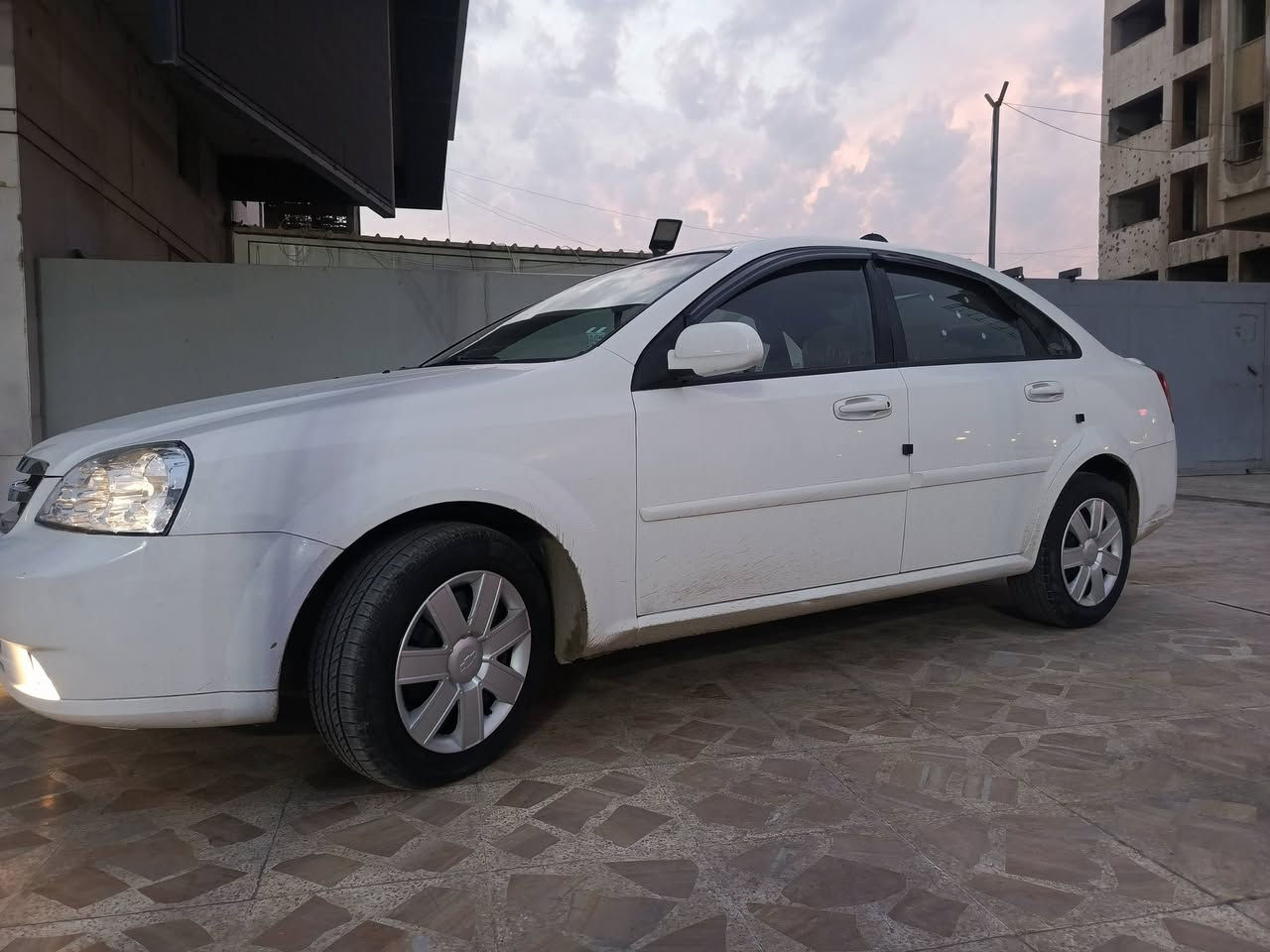 بسم الله الرحمن الرحيم للبيع وبترا مديل 14 جديده بدون صبغ الخاص مقفل السعر  95للاستفسار ***********
