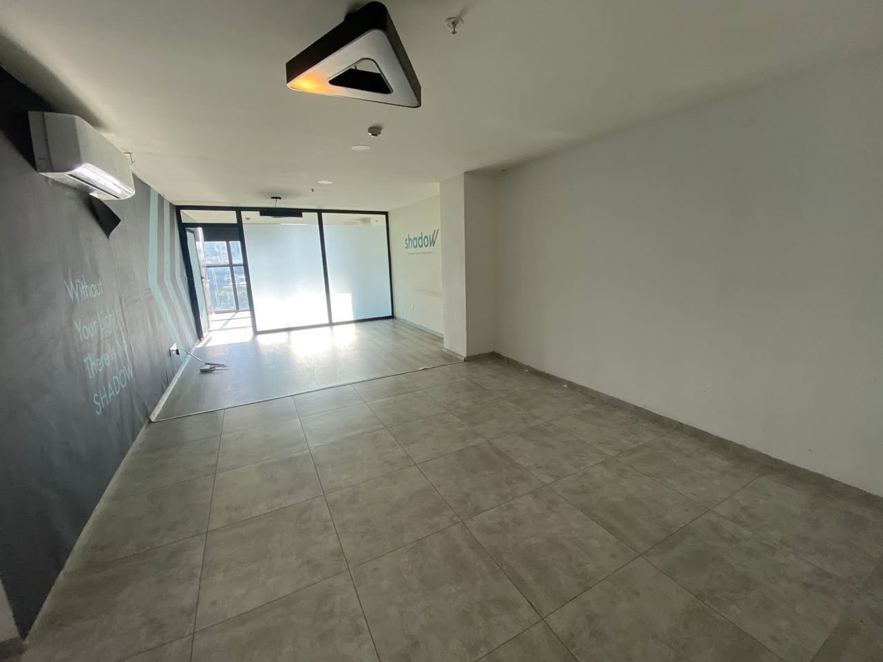 للايجار  او للبيع 

 شقە للایجار فی مجمع Life Towers 
2+1
سعر 400$ 

للأستفسار اكثر التواصل واتس اب 
0750 073 3838 
0774 037 3838
