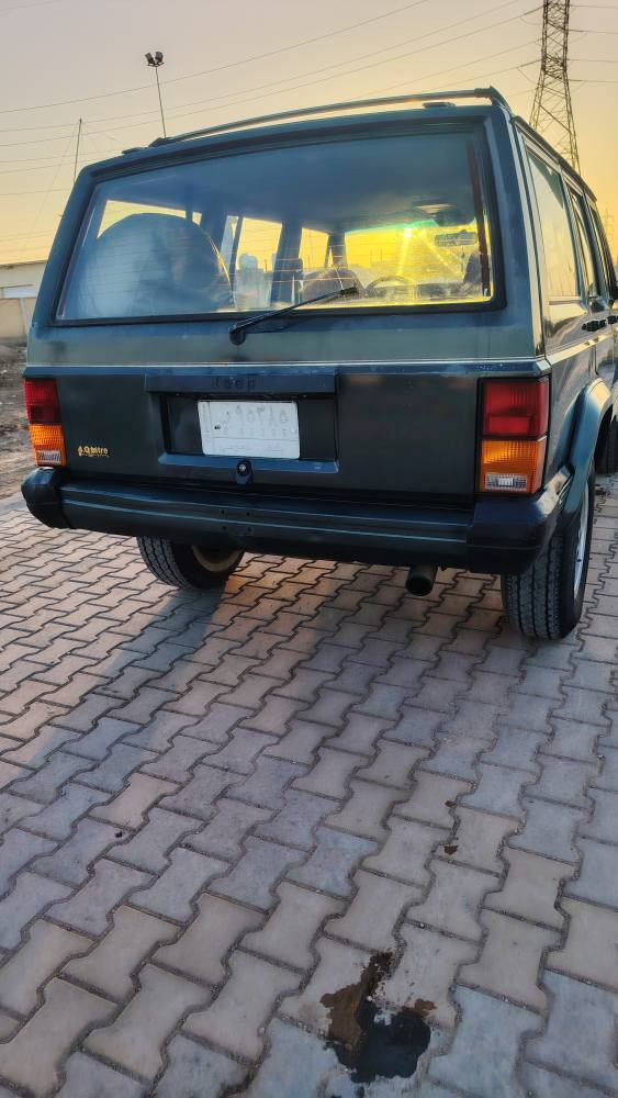 سلام عليكم
سياره جيب للبيع سياره بلاديه بدون ضربه بدون صبغ سياره داخله كلين مكينه وكير بلاد لوكير شغال
سياره كلش حلوه وعمليه ومابيها نقص
كهربائيات تخم تاير الكل تمام
بغداد مشروع وطني راعيها يمي صديقي سنويه ممنتهيه
سعرها ٣٦
مكانه السياره ميسان ابو رمانه للاتصال *********** عمارة, ميسان
