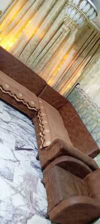 كنب ٨مقاعد • وسخ • مستعجل
