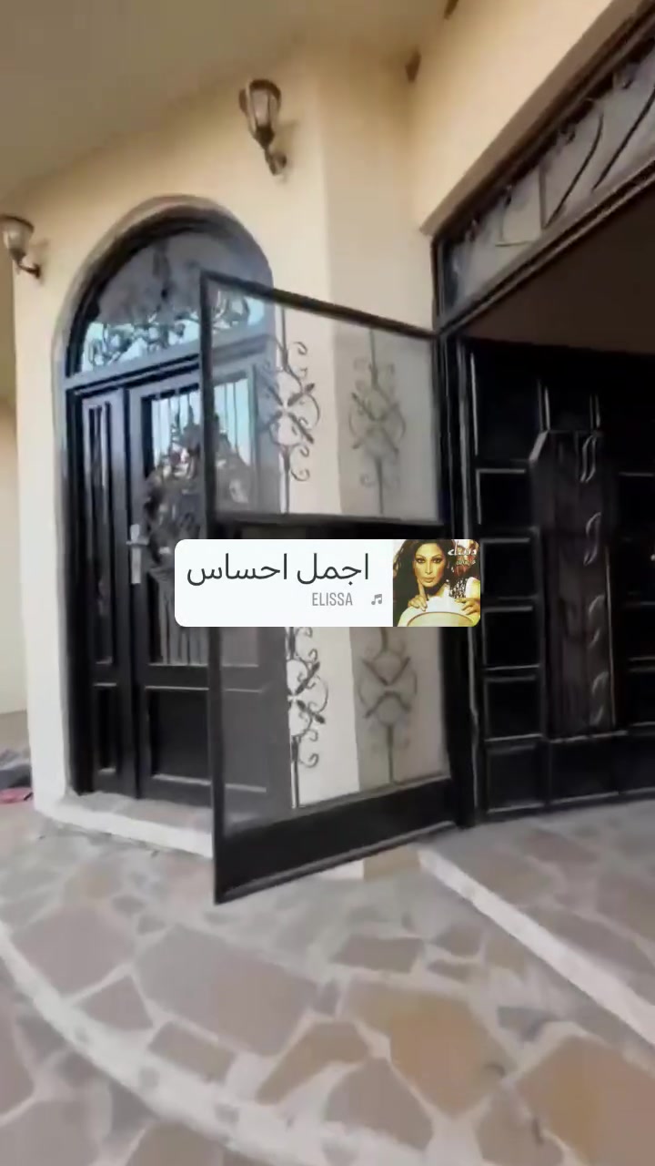 بيت للأيجار بحي صديق قرب طب أسنان طابقين مفصول بالكامل من داخل كل طابق بحد للتواصل *********** ***********
