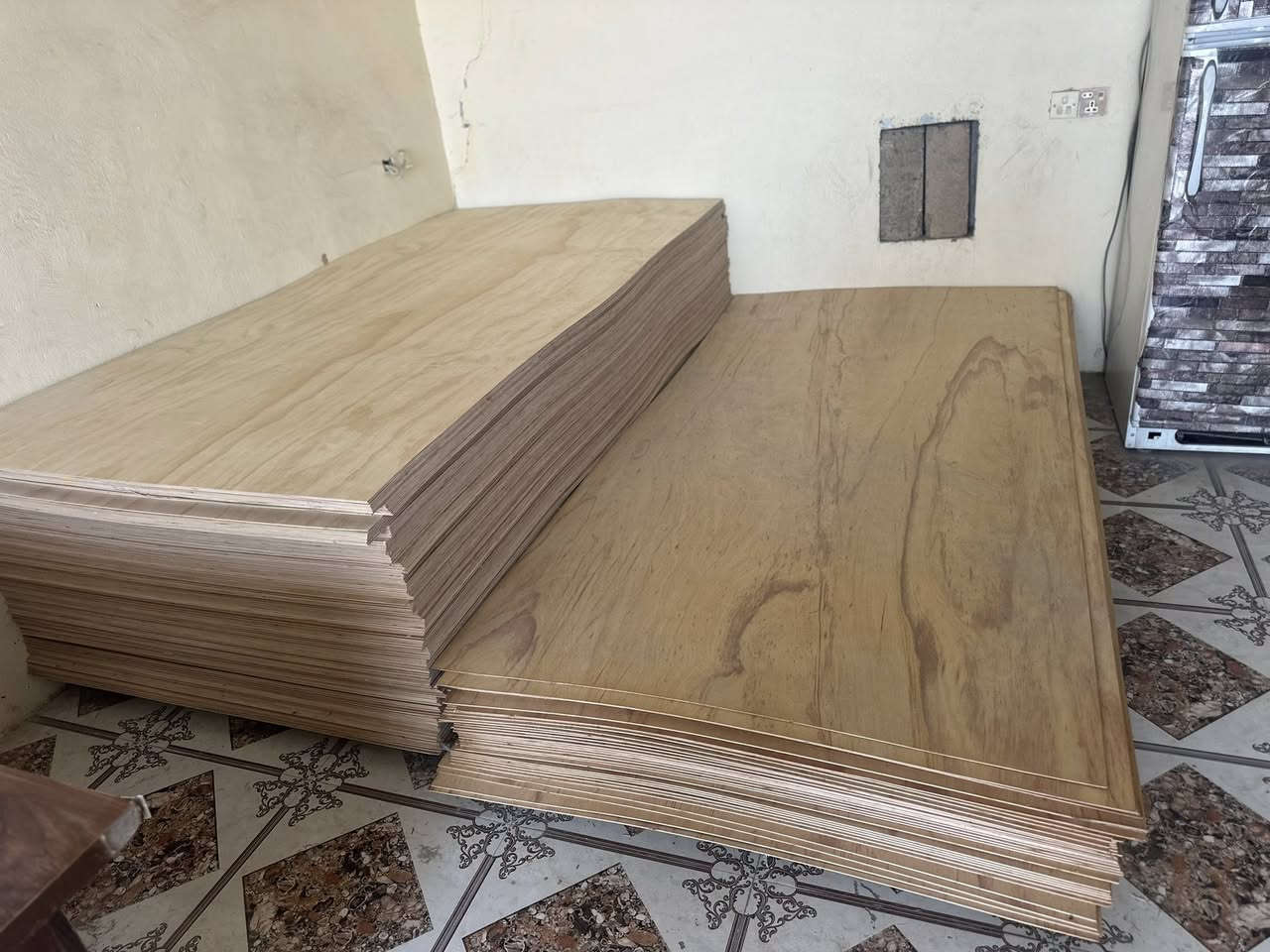 السلام عليكم ورحمة الله وبركاته
تعلن سكله الحاج حمدان الحيران 
على وصول معاكس وفايبر بكل الأحجام بسعار مناسبه جدا
وعرض خاص الإنجارين فقط بسعر مناسب
ويوجد مثلث درج بسعر مناسب 
العنوان العلم فلكه عبدالله جباره على طريق روتانا مجاور إذاعه هنا المجد 
الاستفسار اتصل 
***********
وحياكم الله جميعا
