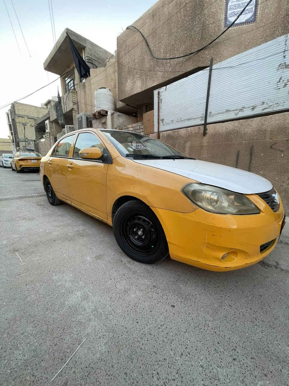 السلام عليكم للبيع بي واي دي G3 2013 كفاله عامه من الضربه والصبغ كير مكينه تبريد خير من الله كير اوتوماتيك رقم بابل بسمي تحويل ثاني يوم مكانهه بغداد السعر ٤٥ وبيهه مجال للستفسار الاتصال على الرقم ***********

