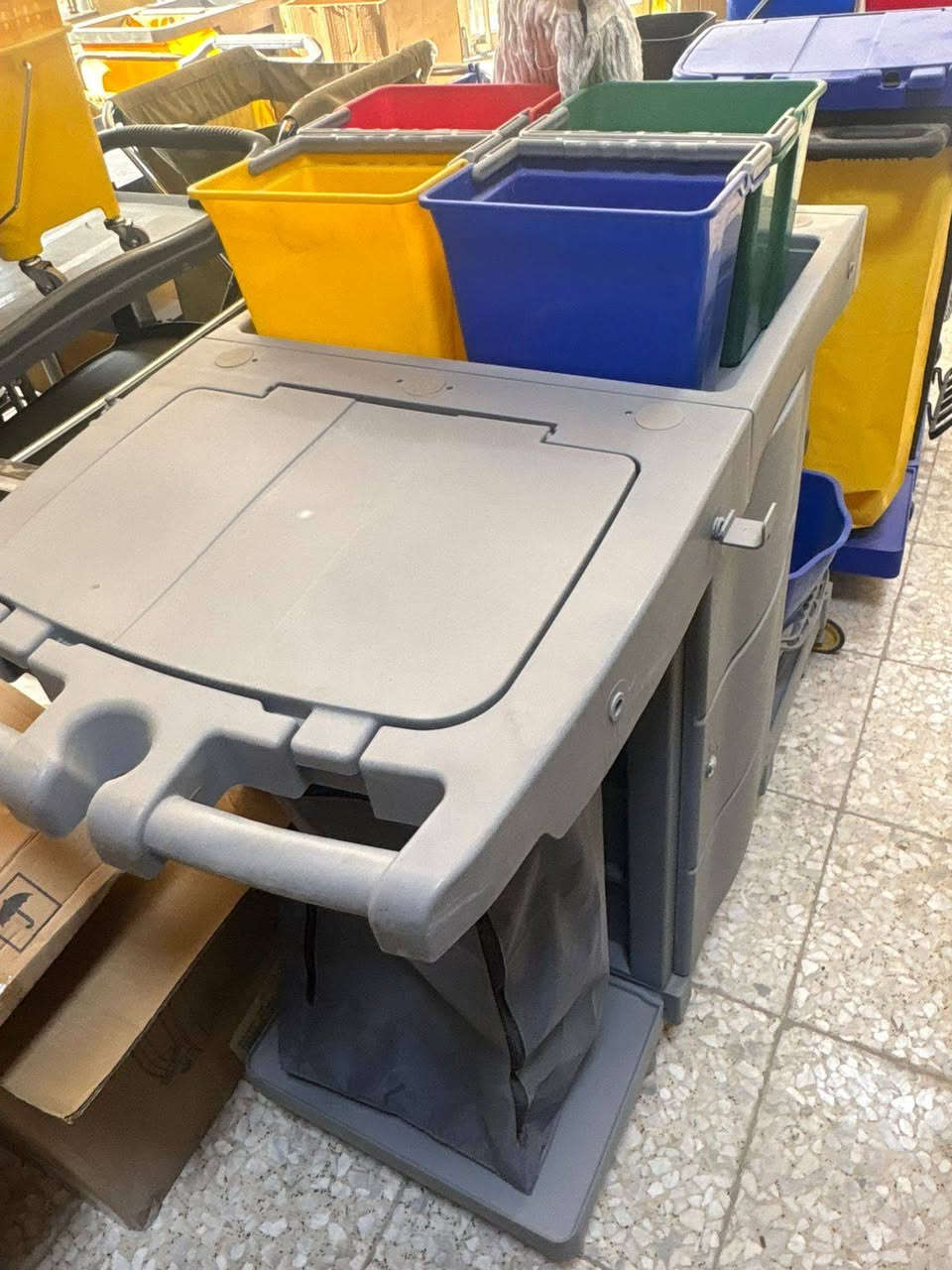 العنوان الكرادة ساحة الاندلس مجاور مستشفى بغداد الاهلي يوجد خدمة توصيل   للتواصل
للتواصل *********** 
***********
***********
