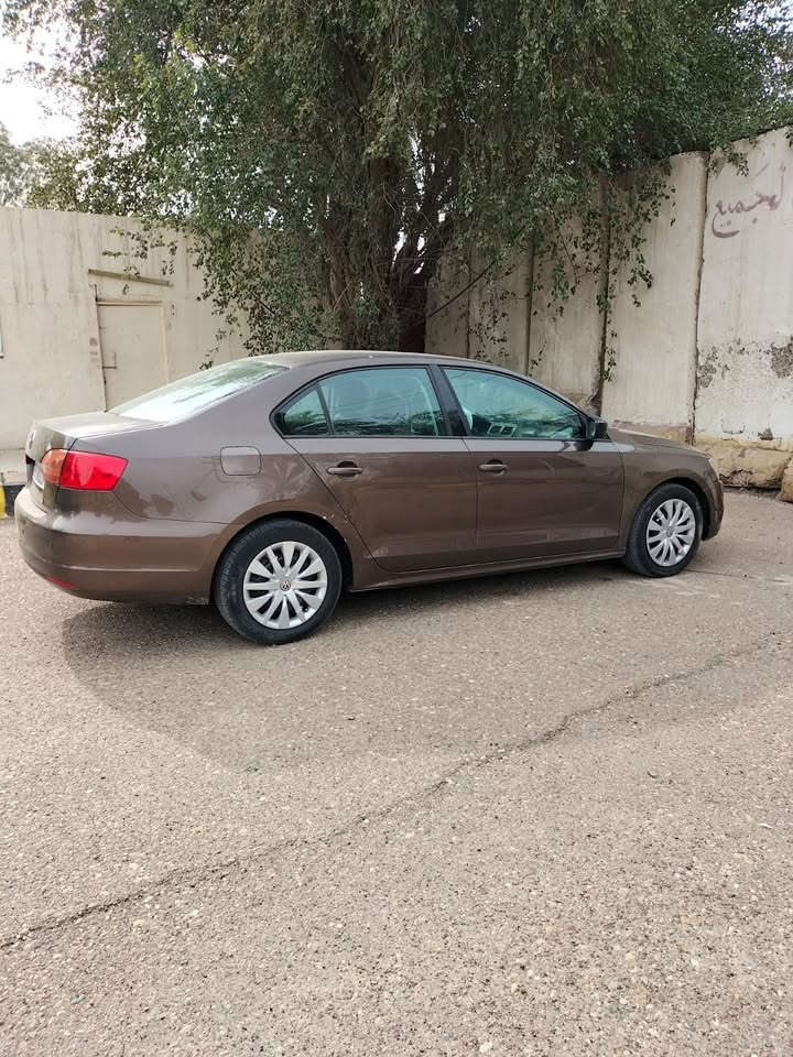 سلام عليكم جيتا ٢٠١٢ رقم اربيل
خليجي ماشية ١٣٥ الف 
السعر 87$ 
***********
العنوان بغداد
