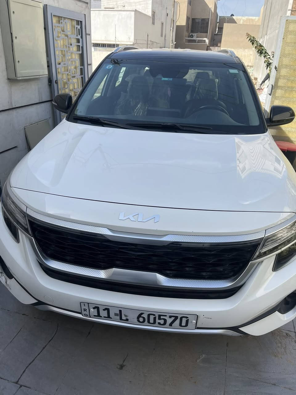 السلام عليكم 
كيا سلتوز 2022 ماشيه 50 الف 
محرك 200 وارد امريكي حادث جاملغ خلفي بارد الجهتين 
سيارة مواصفات S رقم بغداد  
مكان بغداد بحي الجامعة سعر 175 $ السيارة كفاله من كلشي
***********
