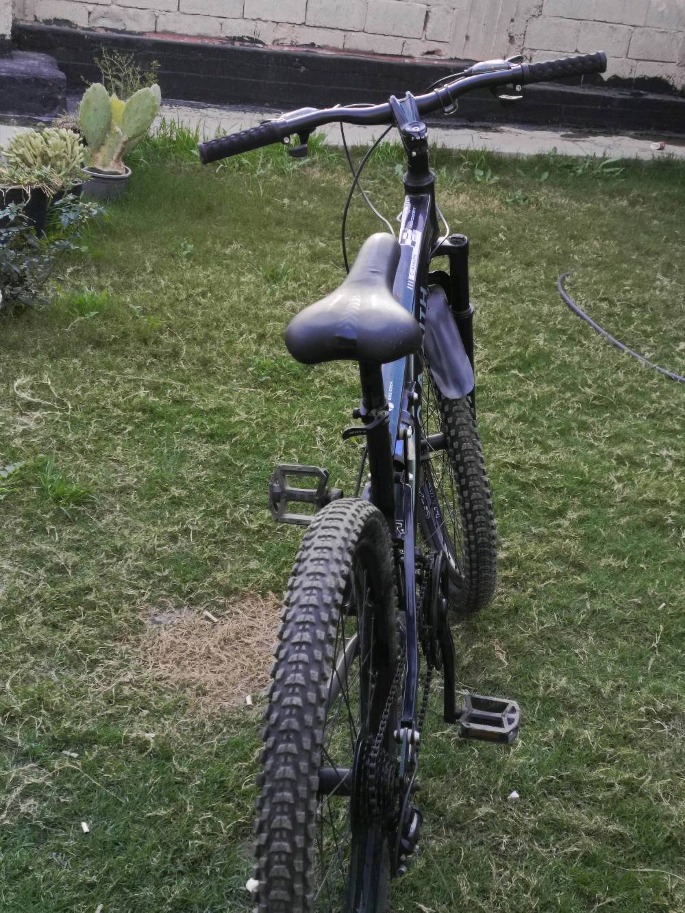 باسكل  ياباني جبلي للبيع 
حجم 26 
بدلات اثنينهن  شغالات و دبلات اثنينهن شغلالات!!  جديد  حيل ماصار فتره قصيره من اشتريته و ما استخدمته هواي  
فقط!!!  يحتاجله ولف بربع!! المكان بابل قرب العلويه شريفه بنت الحسن 
السعر. 110 الف و بي مجال   
. 
الجديد مالته غالي حيل و هوه اخو الجديد
الاستفسار الاتصال عله الرقم او خاص 
***********