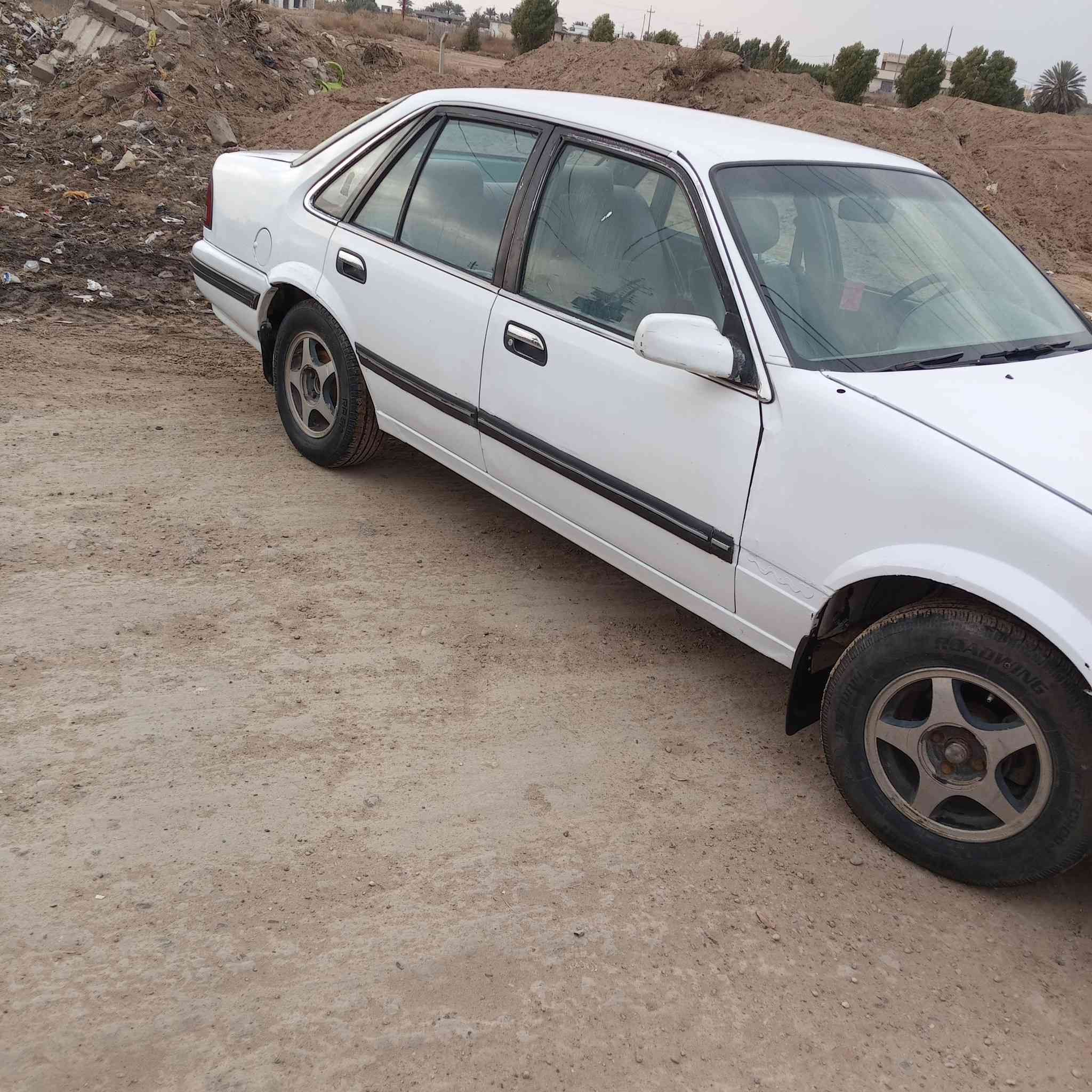 سلام عليكم دايو ابرنس موديل 93 رقم بغداد الماني تحويل مباشر سياره جاهزه كير محرك حداديه كفاله كير اتوماتيك سياره بلاديه مكفوله من ضربه أو صبغ بيه بس مكان الخياسات صبغ بس سياره جاهزه عله اخر حبايه تخم تأير بس البطاين 2 أو محورله  السنويه نافذ 19 تنزل من سعره سعر 29 المكان بغداد الاتصال ***********
