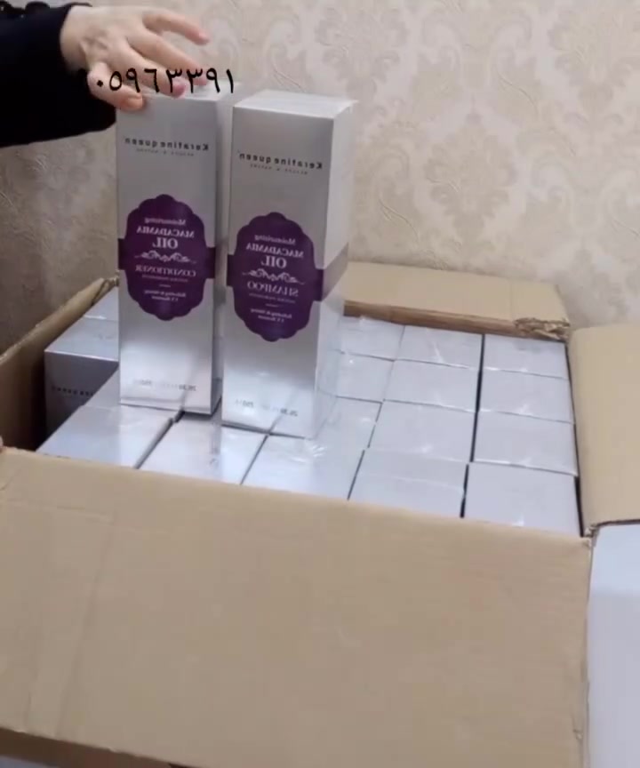🇬🇧✨💜 متوفر الآن شامبو المكاديميا البريطاني الأصلي 💜✨
🌿 إذا تعانين من تساقط الشعر أو ضعف الشعر، شامبو المكاديميا خيار رائع للعناية اليومية بالشعر وفروة الرأس.
💜 لون الشامبو بنفسجي 🌸 ريحته كلش حلوة ومنعشة
✅ يساعد على تقليل تساقط الشعر الناتج عن التكسر ✅ ينظف فروة الرأس بعمق ولطف ✅ يمنح الشعر نعومة ولمعاناً مميزاً ✅ يساعد على تقوية الشعر وتحسين مظهره ✅ يخفف من التقصف والجفاف ✅ يترك الشعر برائحة جميلة تدوم
📦 متوفر مفرد وجملة 🔥 كميات محدودة
📩 للطلب والاستفسار راسلينا على الخاص


**إذا كنت صاحب هذا الإعلان وتريد حذفه لأي سبب، رجاءا أرسل رسالة إلى الدعم الفني**