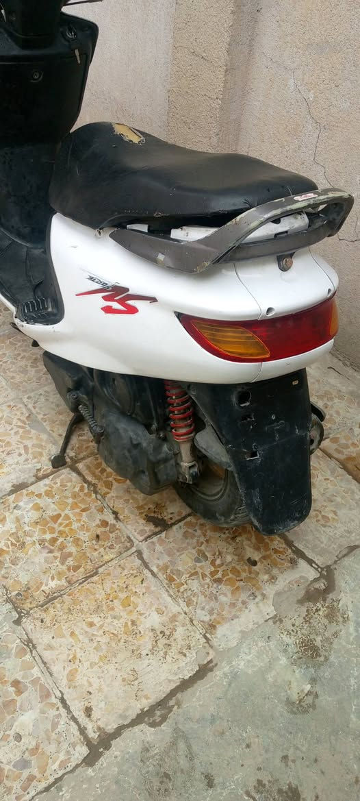 دراجة فراشةسرعة  ١٤٠ ، ما عايزة برغي ، مال جناي ، شرط تمشيك سنين ، السعر ٥٠٠ الف ، للبيع


**إذا كنت صاحب هذا الإعلان وتريد حذفه لأي سبب، رجاءا أرسل رسالة إلى الدعم الفني**