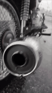 السلام عليكم ماطور تايكر 2020 شرط تحريكه ومعدل الماطور شرط مامفتوح ماطور منفيس بي مابي اي عيب بس بخصه بل تانكي ماتثر شرط الدبلات الكدام والورا شغالات مكاني موصل حي الصحه الرقم ***********
