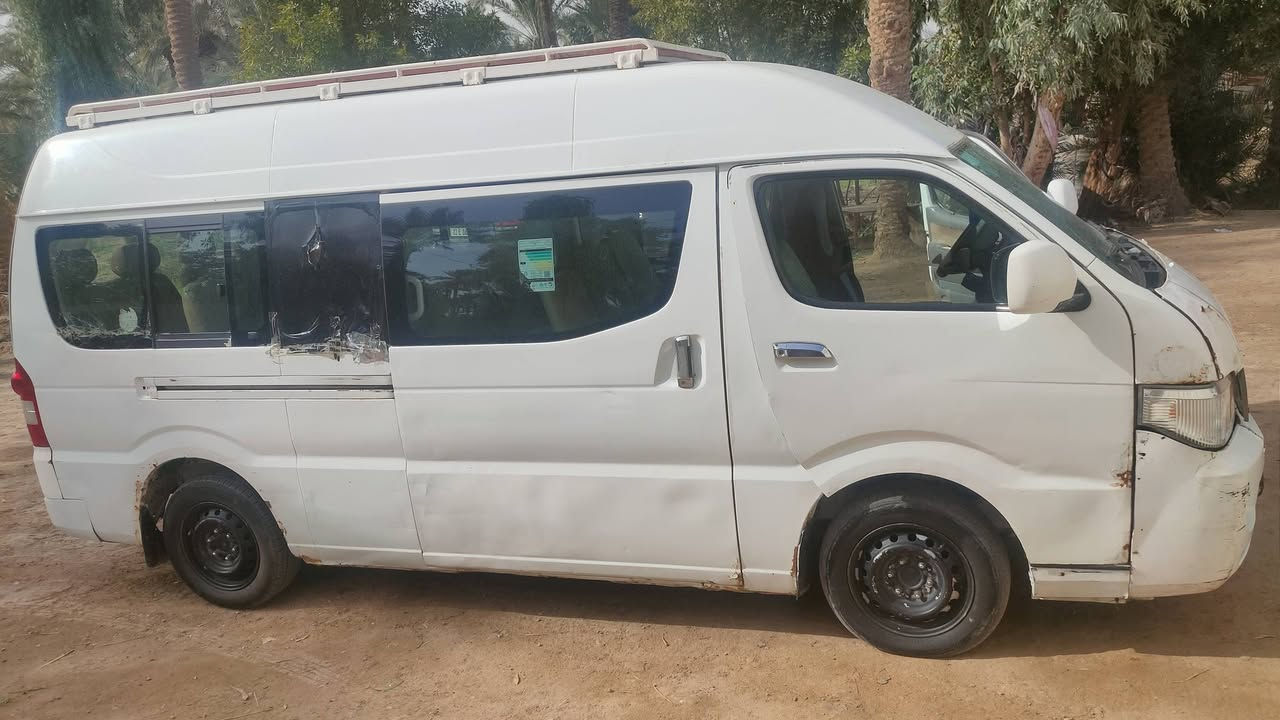 للبيع او اراوس بكوستر نظيفه كاز محرك بنكو رقم ألماني خاص يشتغل ورقمي *********** سيارة جاهزة محرك ففتي 2500باور هايس مكينه كسر اكسن مشروطه سنويه لل27 مصفره هيئة غارمه وحده عليها تخم تاير صبغ حزام تعمير .السعر 75
