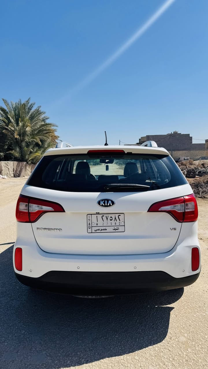 سورنتو 2015 خليجي 6 سلندر 7 راكب
 مكفولة من الصبغ ما عدا بارد في الجاملغ الايسر موضح في الفيديو
كشنات جلد
 مرأة شفط
مقعد السايق كهربائي
 تحكم ستيرن
 ثلاث قطع تبربد
انارة ترحيب
السعر 190 وبيها مجال 
مكان السيارة نجف 
***********

