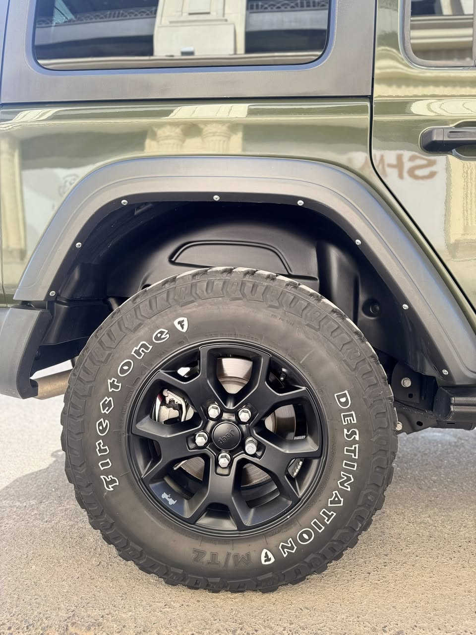 جيب رانكلير 🔅🔅🔅
موديل 2021 💥💥
فئة  willys sport 
🛞4 wheel drive 
⛓️⚙️4 doors
نظافة سيارة كلين تايتل ( مكفول كفالة عامة )💎
سنوية و هزة جديدة و جام مظلل 8️⃣0️⃣ %
سعر 28,500$ )٢٨٥ ورقة💵💵
بيع مستعجل 
و مباشرةً يحول على اسم المشتري 
استفسار او تواصل مع مالك السيارة 
*********** واتساب او sms
