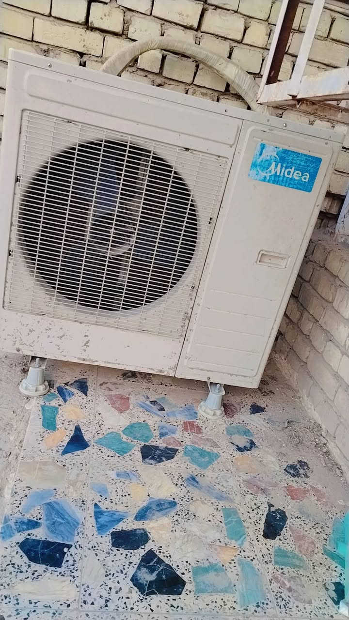 سبلت ميديا كنتوري  3 طن ع فحص سعر 600 مكان بغداد ***********
