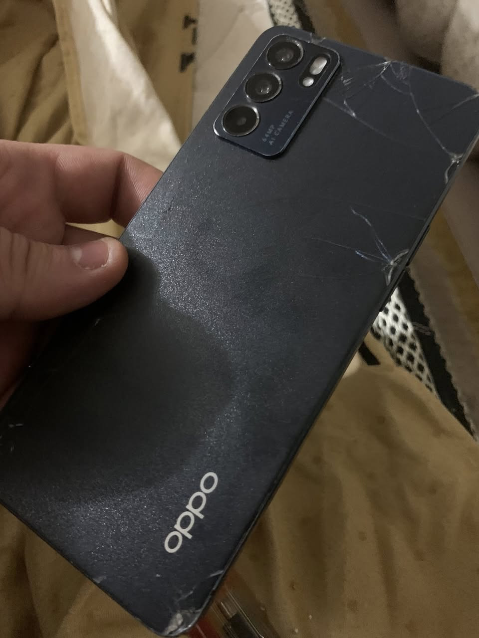 اوبو جهاز كله شغال وشاشه مفطره وضهر مفطر 50 الف قفله بدون عمله ***********
