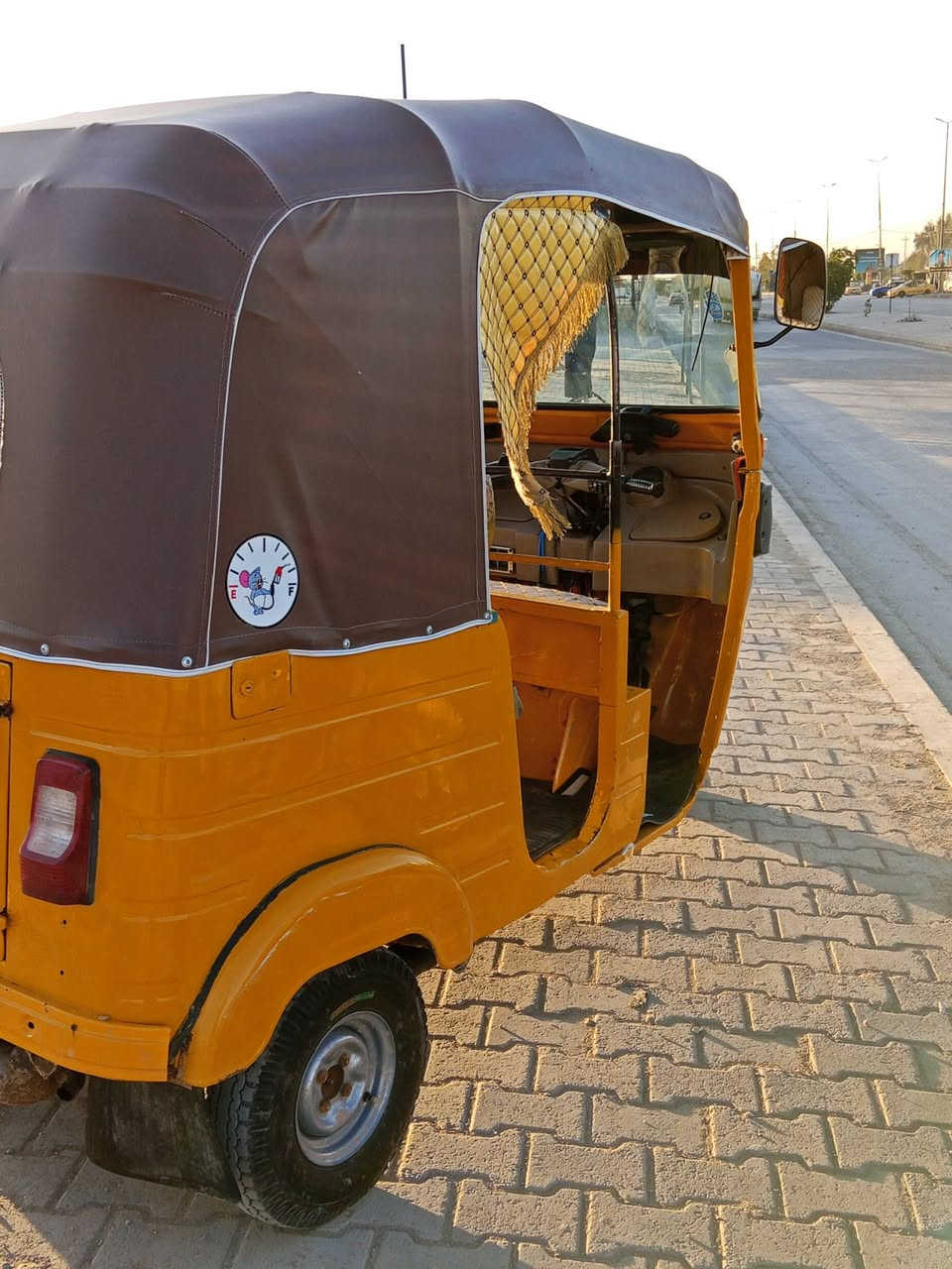 سلام عليكم 
تكتك داخله بل 19
نضيفه قطرت خياس مابيها 
مكينة لا تنقيص ولا تبخير 
تكتك خير من الله كبل لشارع 
عنواني بابل ابو غرق
سعر 4400 وبيها مجال 
***********
