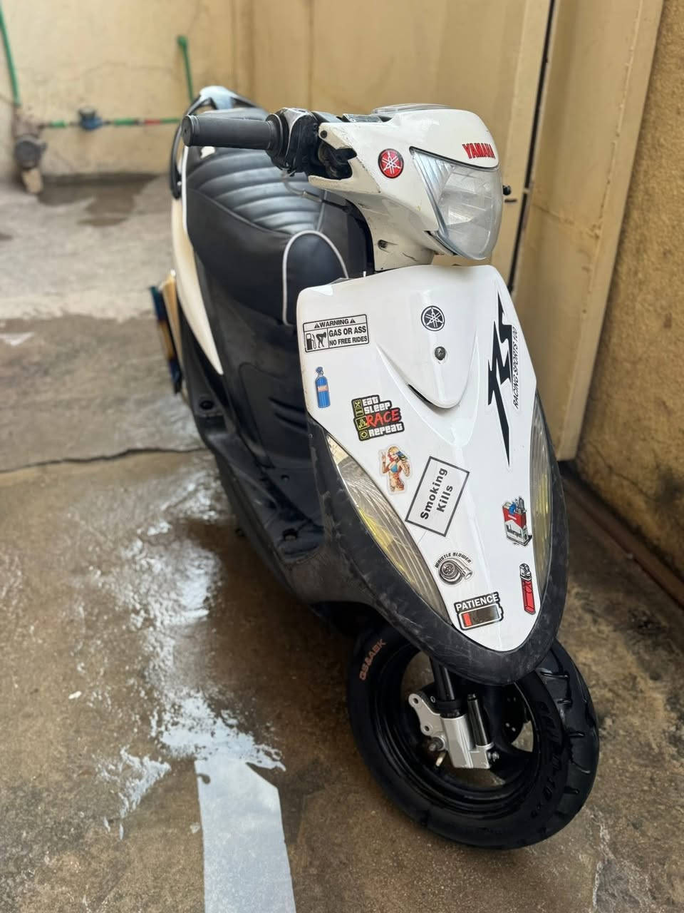 ماكس عدله للبيع دراجة نضيفه كلش وحلوه وناعمه بوشه 55 لتخابرني وتريد تفاصيل تعال وشوف بعينك وافحص واقتنع افضل من التلفون مكاني بغداد حي الجهاد السعر 500. 
***********
