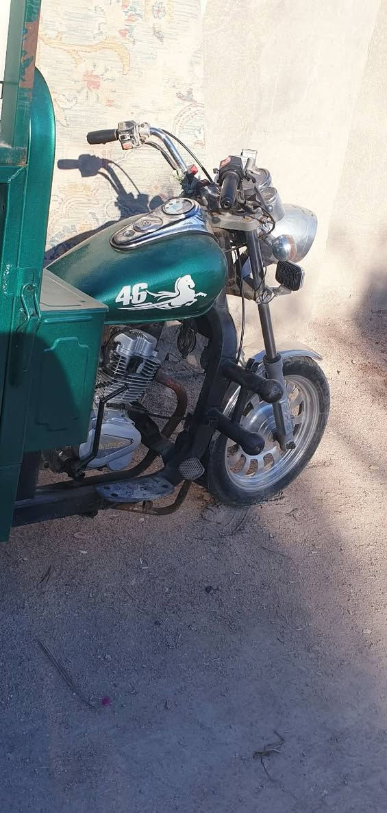 سلام عليكم خوان متيار مديل 13معمرا لك كله جديد ستوته بل كارتون كله نضيف ستوني كمله سنويه ورقم ترايك كربله وين ماتريد وين شرايه لي حبون لي متيار عنواني قرنه بني منصور ***********
