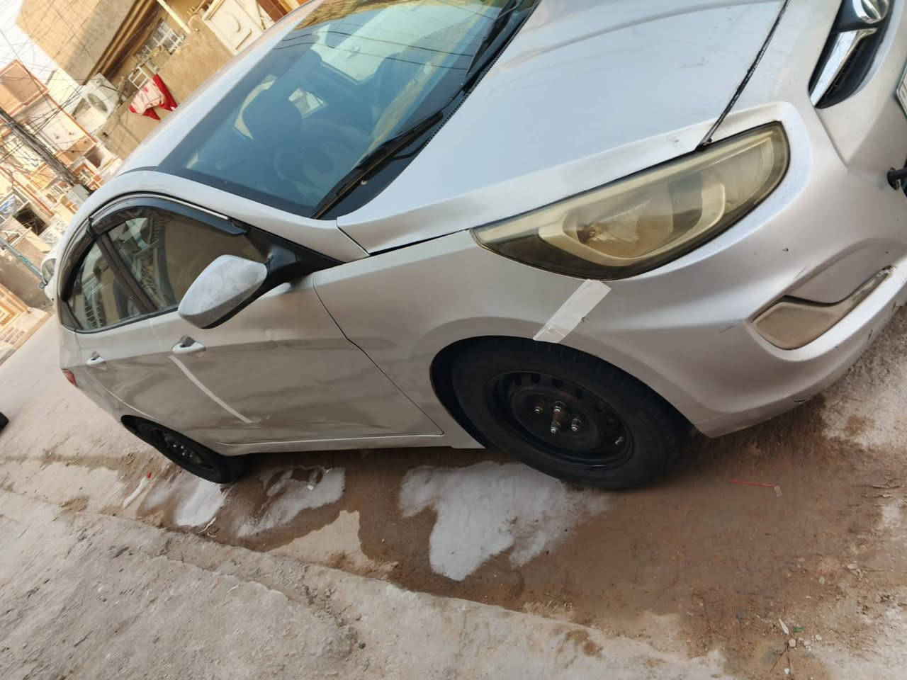 السلام عليكم عندي سياره للبيع النوع اكسنت مديل 2016 امريكي محرك وكير تبريد تمام رقم نجف بيه صبغ اقل الحزام بيع او مراوس السعر 80رقم الهاتف *********** مكان السياره النجف النجف, العراق
