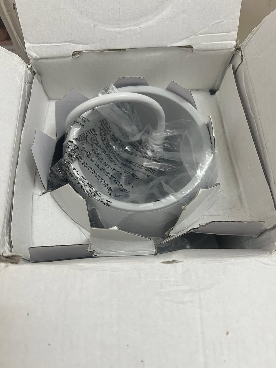 مستلزمات  طفل اصلي  جديد غير مستخدم  ايفنت وتومي تابيه..


**إذا كنت صاحب هذا الإعلان وتريد حذفه لأي سبب، رجاءا أرسل رسالة إلى الدعم الفني**