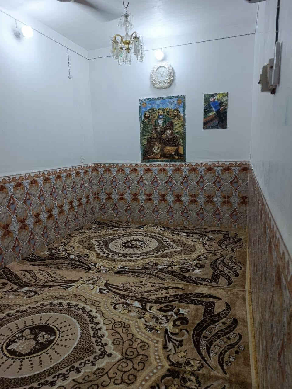 الفيسسلام عليكم بيت 100 متر جاهز من كلشي  (للرهن) قرب شارع الكفيل للتواصل *********** غير متواجد علئ الفيس
