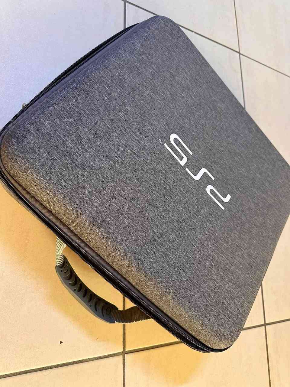 للبيع PS5 مع كامل ملحقاته وبحالة شبه جديدة 👇
** ملاحظة: بيع جميع الاغراض دفعة واحدة السعر (700$)

🎮 المحتويات:

✔️ جهاز PS5 أوربي نظافة 99%

✔️ شاشة ألعاب احترافية 2K

  📏 حجم 34 إنش

  ⚡ استجابة 1ms (مثالية للألعاب التنافسية)

          🌈 ار جي بي اضاءة 

✔️ سماعة HyperX Cloud II صوت خرافي 🎧

✔️ حقيبة PS5 جديدة 🧳

✔️ جميع الإكسسوارات الأصلية موجودة

💎 الحالة:

كل الأجهزة نظيفة جداً (99%) واستخدام خفيف

🚀 ضمان الفحص لجميع الأجهزة مباشرة 

 جاهز للاستخدام مع بدون أي نقص

📍بسماية 

📩 للجادين فقط – تواصل خاص

***********
